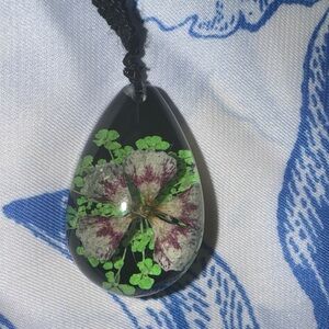 Floral 3 Leaf Clover Resin Pendant Adjustable Necklace